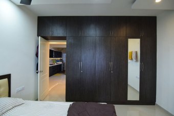 Hinged-door-Wardrobe